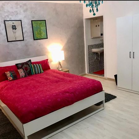 Maclahouse Napoli Centrale Apartment Bagian luar foto